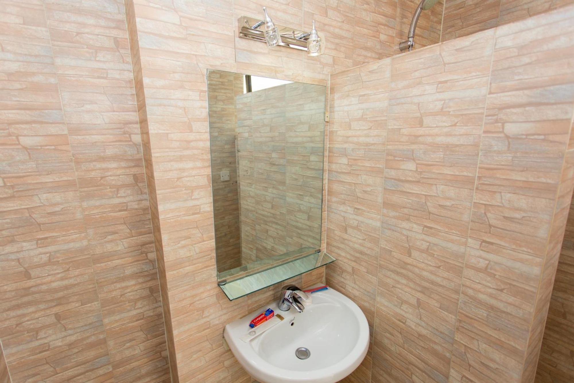 Kigaliview Hotel And Apartments Room photo